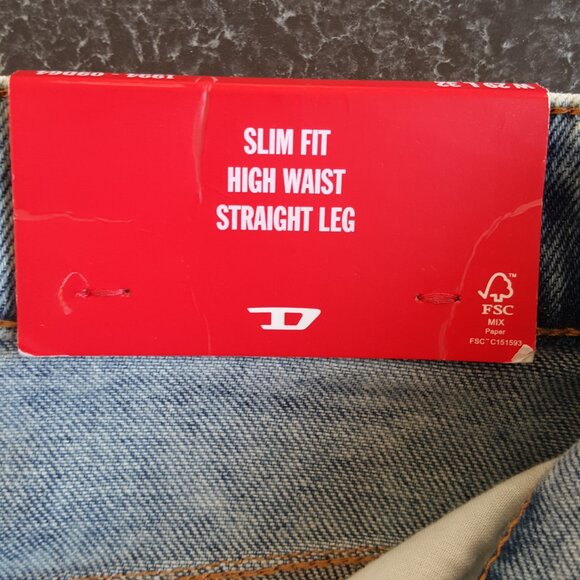 DIESEL ! Slim Fit, High Waist, Straight Leg( 29) - Picture 6 of 8